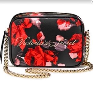 ❤️❤️Victoria’s Secret Bold Floral Crossbody chain